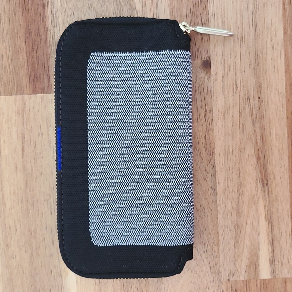 Rothy's The Continental Wallet